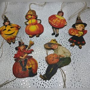 "5/$25" Vtg Inspired Retro Halloween Kids Lightweight Wood Hang Tags/Ornaments